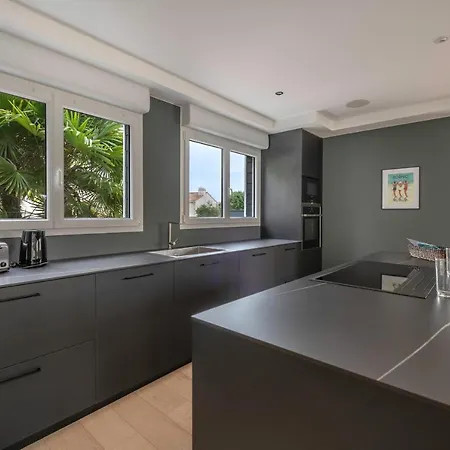 Maison Avec Piscine Pour 8 Adultes - 2 Enfants * פורניק