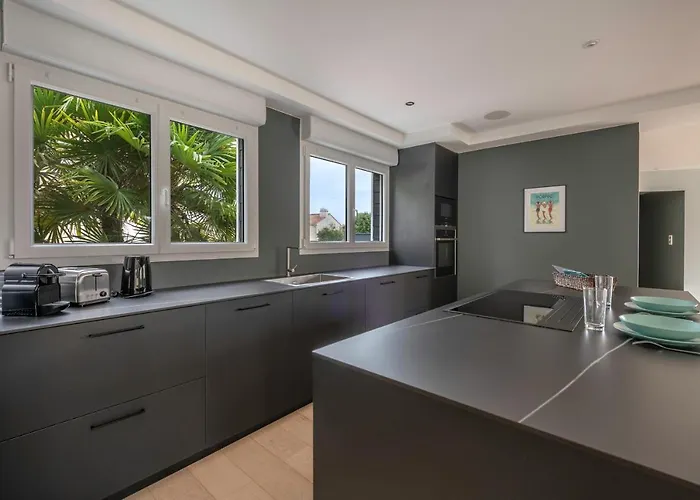 Maison Avec Piscine Pour 8 Adultes - 2 Enfants * Pornic