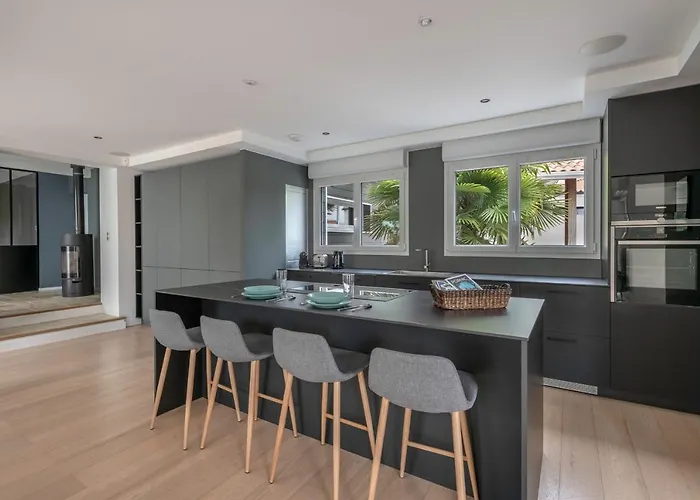 Maison Avec Piscine Pour 8 Adultes - 2 Enfants