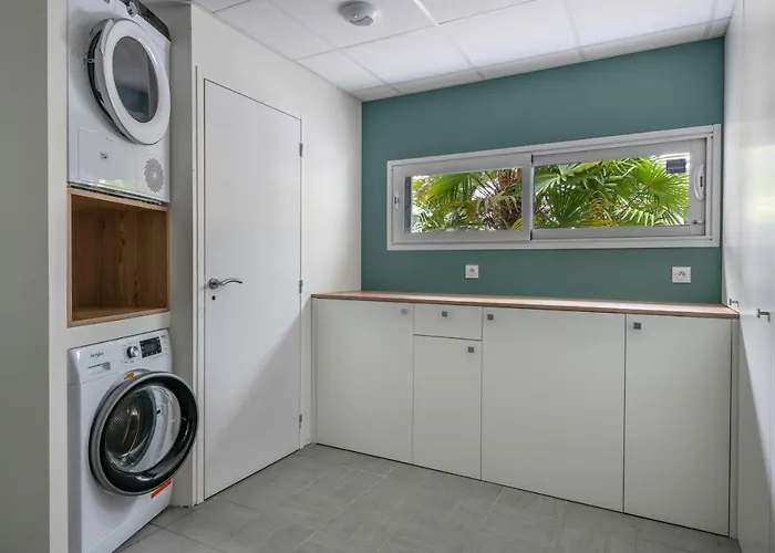 Maison Avec Piscine Pour 8 Adultes - 2 Enfants Hébergement de vacances Pornic