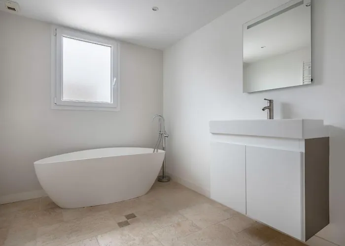 Hébergement de vacances Maison Avec Piscine Pour 8 Adultes - 2 Enfants Pornic