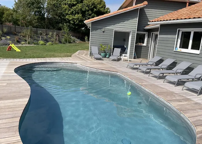 Maison Avec Piscine Pour 8 Adultes - 2 Enfants * Pornic